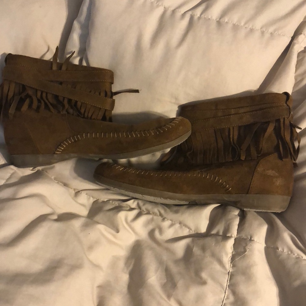 Booties - Picture 4 of 4
